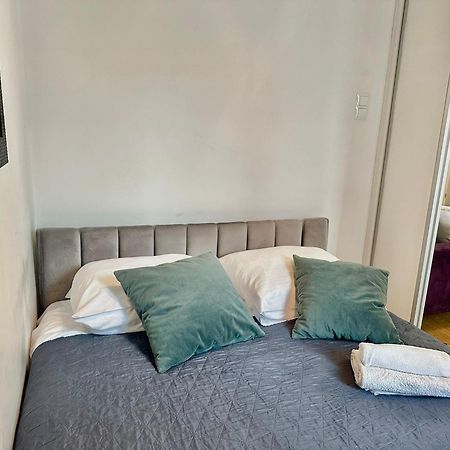 Ferienwohnung Chmielna 106 - Free Parking - Duzy Balkon Warschau Exterior foto