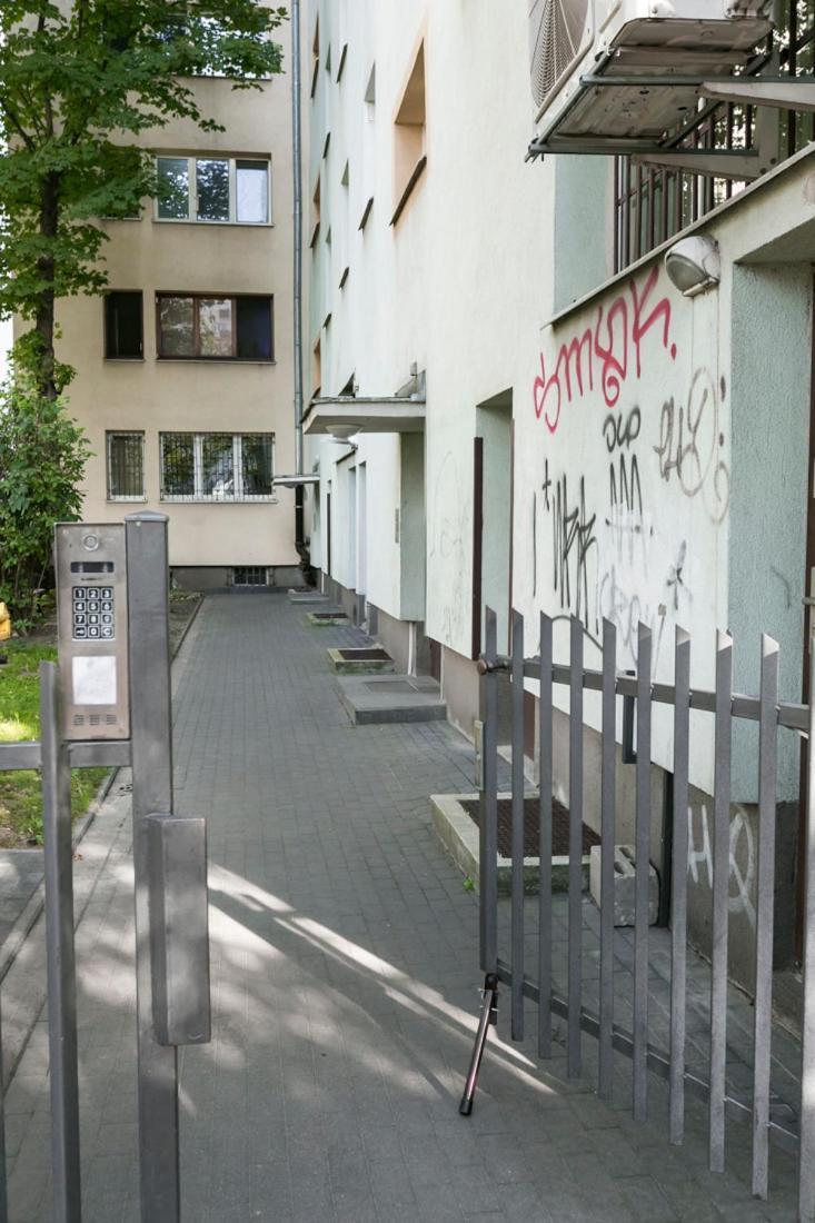 Ferienwohnung Chmielna 106 - Free Parking - Duzy Balkon Warschau Exterior foto