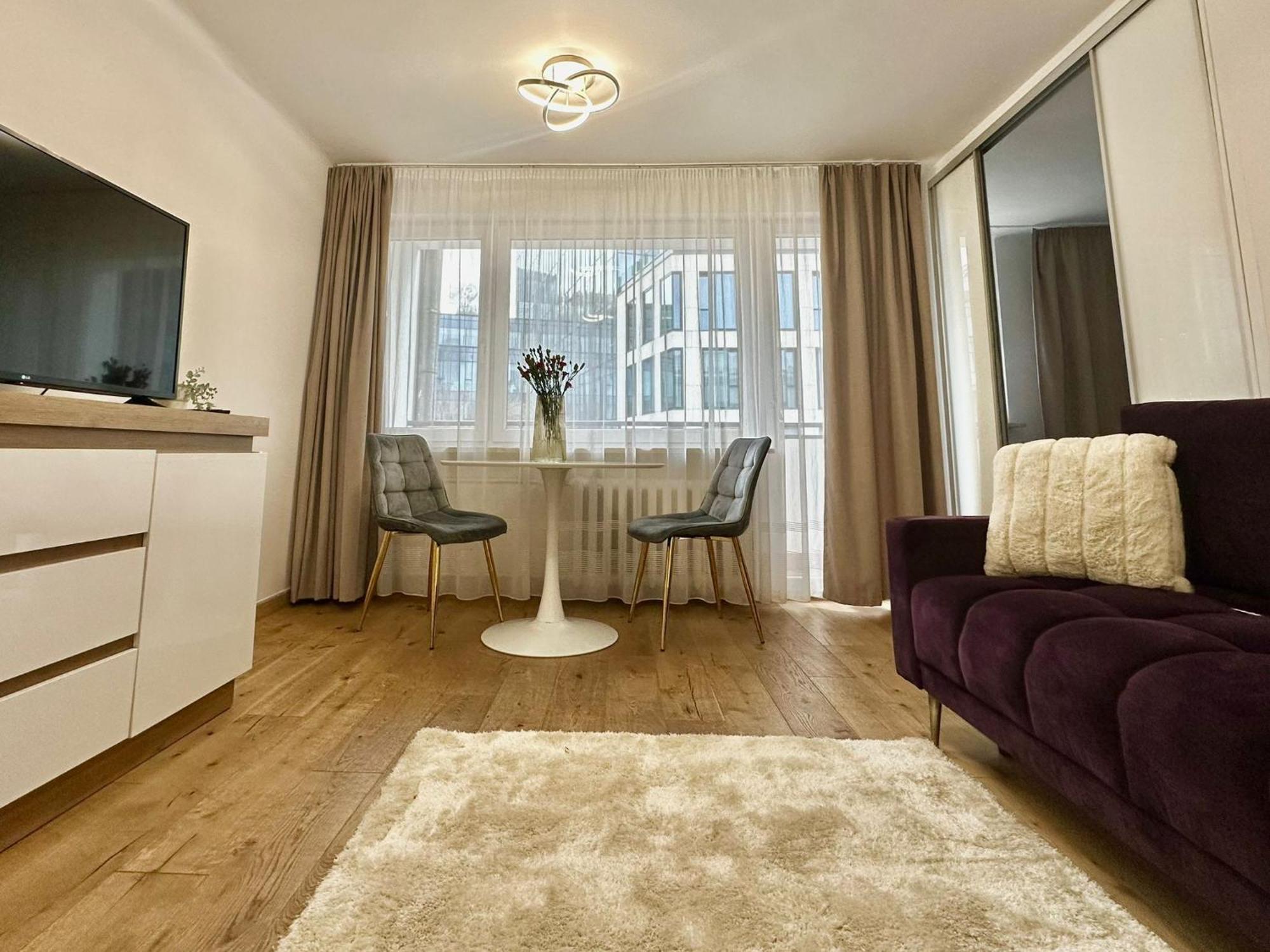 Ferienwohnung Chmielna 106 - Free Parking - Duzy Balkon Warschau Exterior foto