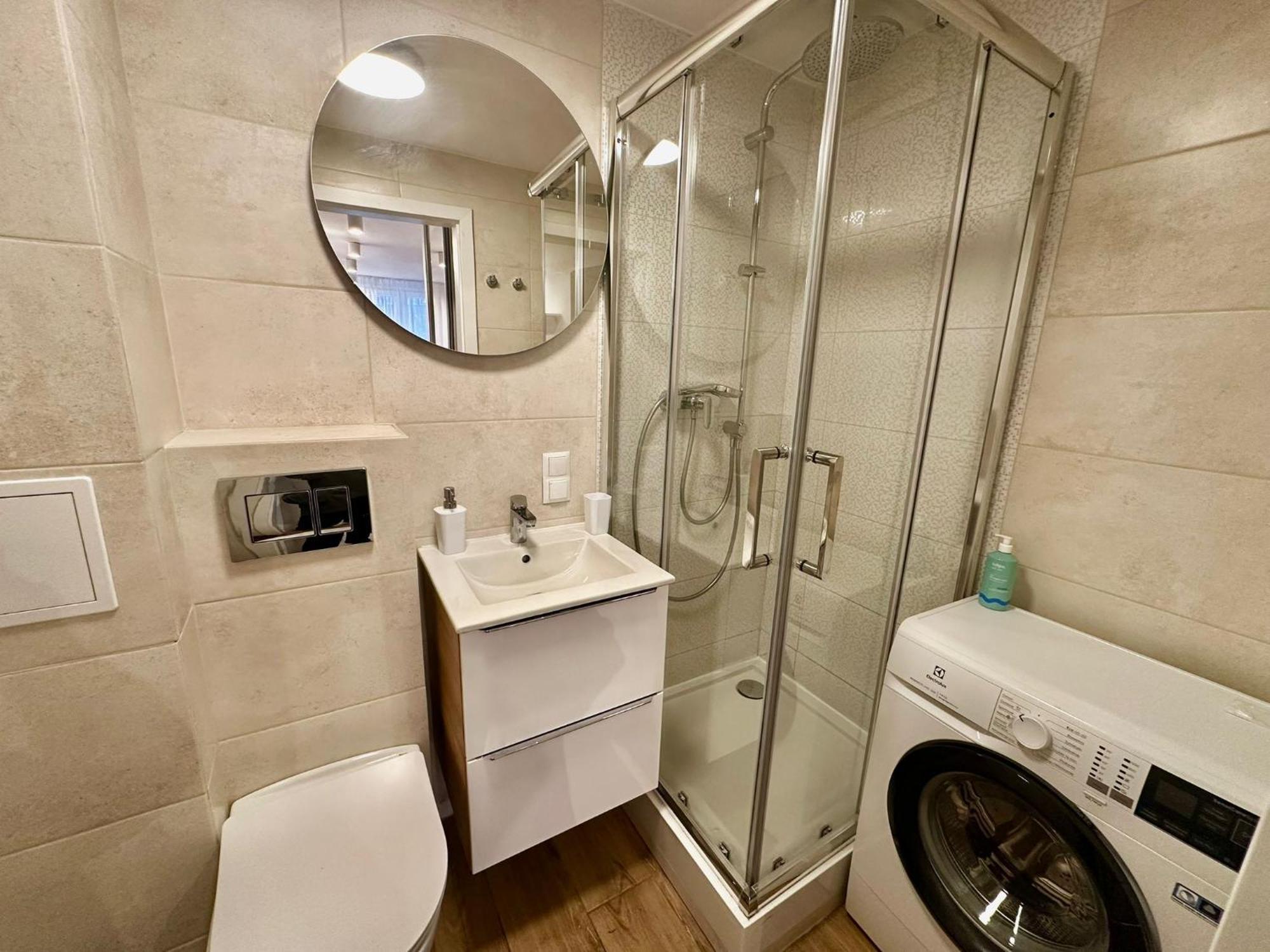 Ferienwohnung Chmielna 106 - Free Parking - Duzy Balkon Warschau Exterior foto